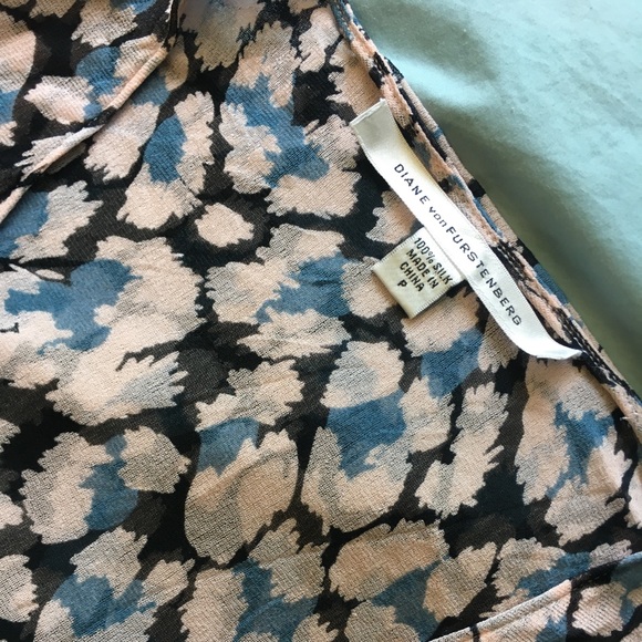 Diane von Furstenberg Silk Print Blouse - Picture 4 of 6